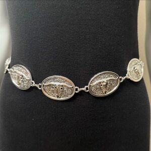 Old silver tone metallic chain skinny belt with bullhead design
